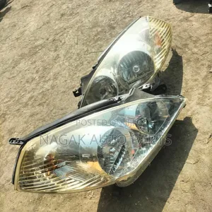 Wingroad Y11 2006 Headlight