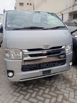 Toyota HiAce 2019 Silver