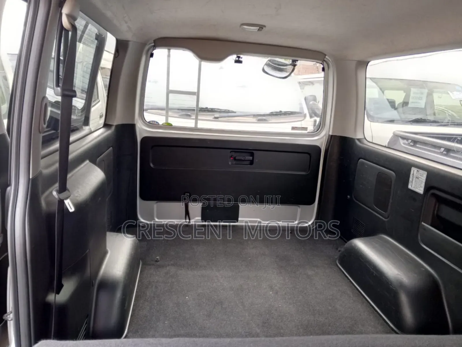 Toyota HiAce 2019 Silver