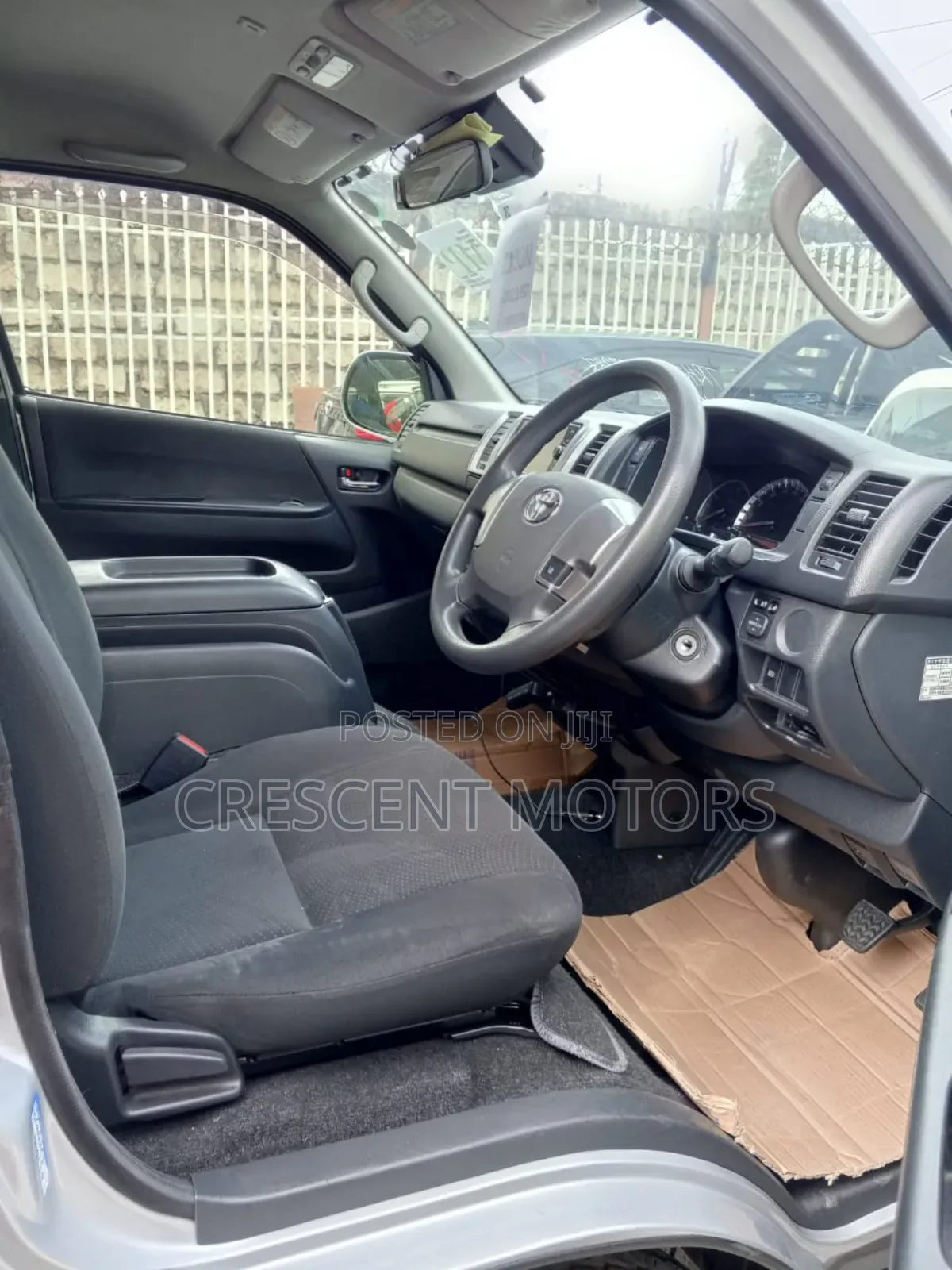 Toyota HiAce 2019 Silver