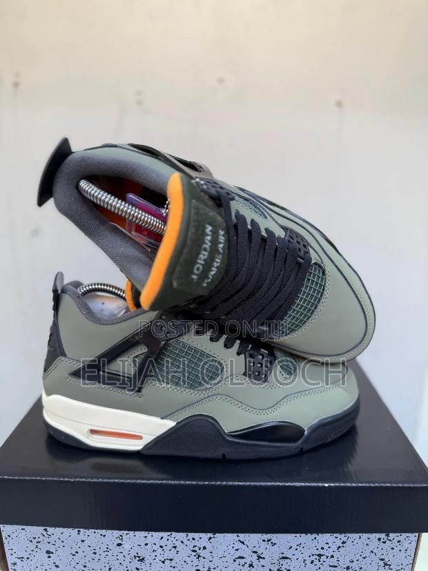 Air Jordan 4 Retro Og Sp "Undefeated" Sneakers Green