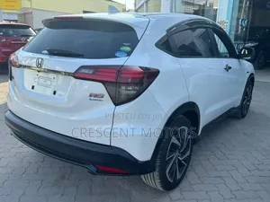 Honda Vezel 2019 White