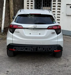 Honda Vezel 2019 White