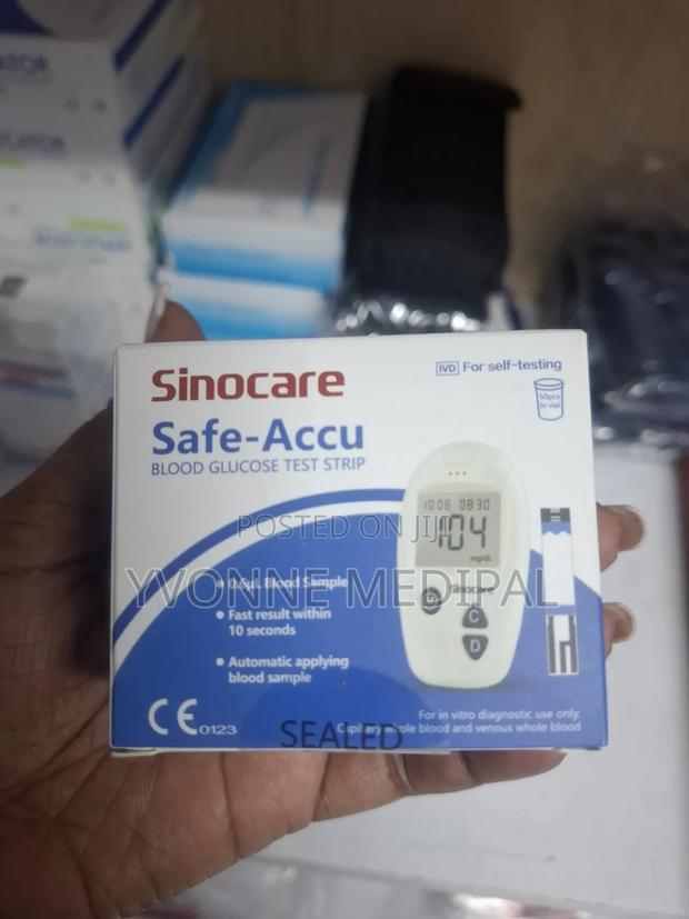 Sinocare Gluvometer Machine - main view