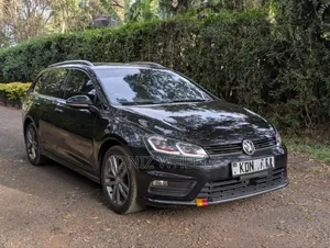 Volkswagen Golf TSI S 4-Door FWD 2016 Black