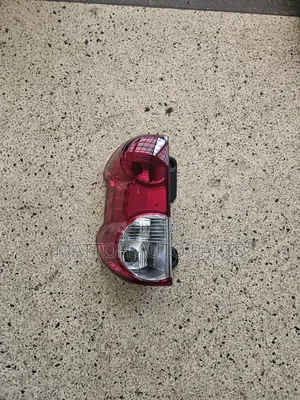 Tailight Nv200