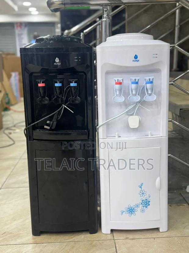 Nunix Q7c
Available in Black and White
Hot Normal and Cold 3 Taps