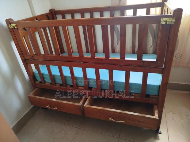 Babycot With Wheels and 2x4 Mattress - thumbnail 4