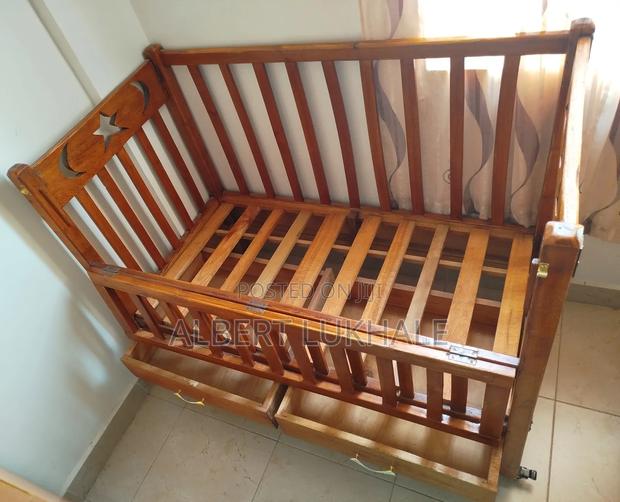 Babycot With Wheels and 2x4 Mattress - thumbnail 5