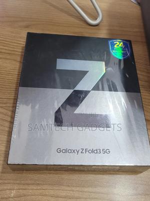 New Samsung Galaxy Z Fold 3 256 GB Black - thumbnail 2