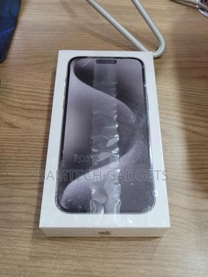 New Apple iPhone 15 Pro Max 256 GB Black - thumbnail 2