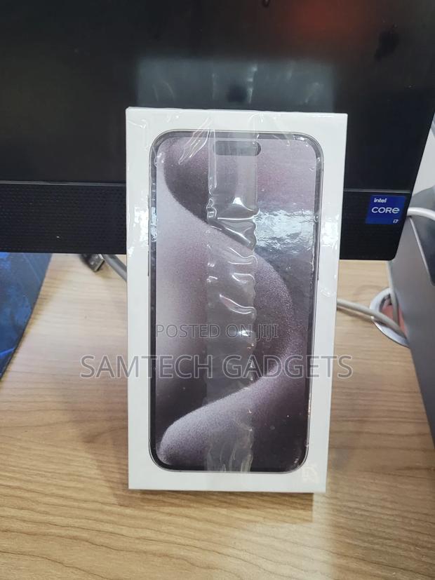 New Apple iPhone 15 Pro Max 256 GB Black - thumbnail 3