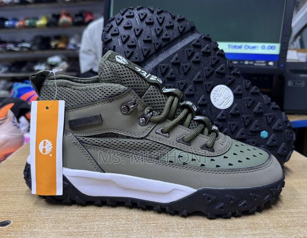 Timberland Men's Green/ Black Stride Motion 6 Mid Hiking Boots