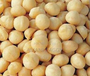 Roasted Macadamia - main view