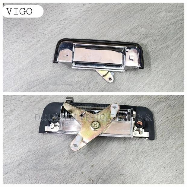 Boot Handle/Boothandle Black/Silver Toyota Hilux Vigo D-4d 2004-2014
