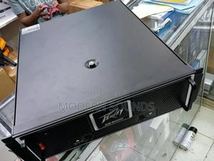 Peavey Cs 8000 Power Amplifier. - thumbnail 2