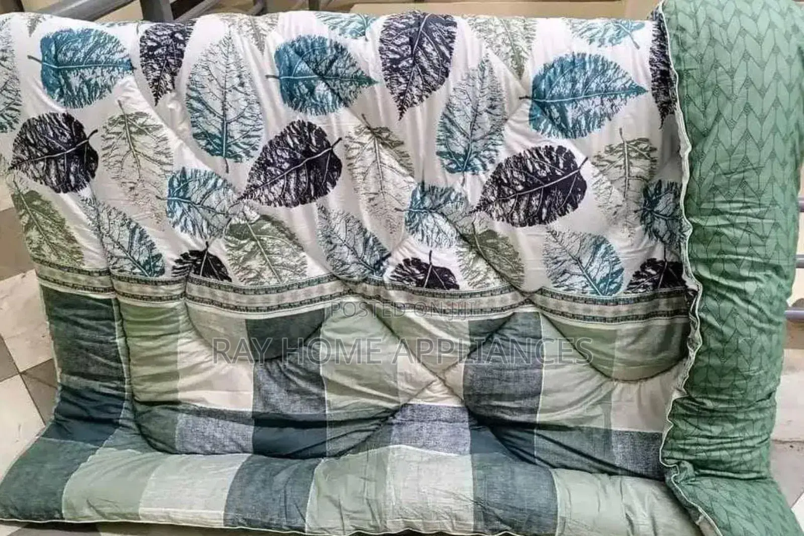 Binded Duvet.1pc Duvet,1pc Bedsheet,2pcs Pillow Cases
Size 6x7 Tc