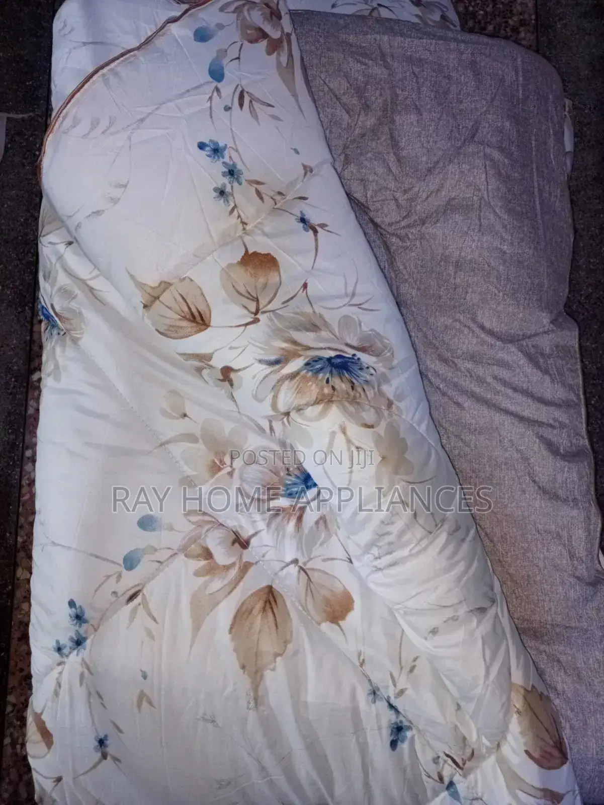 Binded Duvet.1pc Duvet,1pc Bedsheet,2pcs Pillow Cases
Size 6x7 Tc