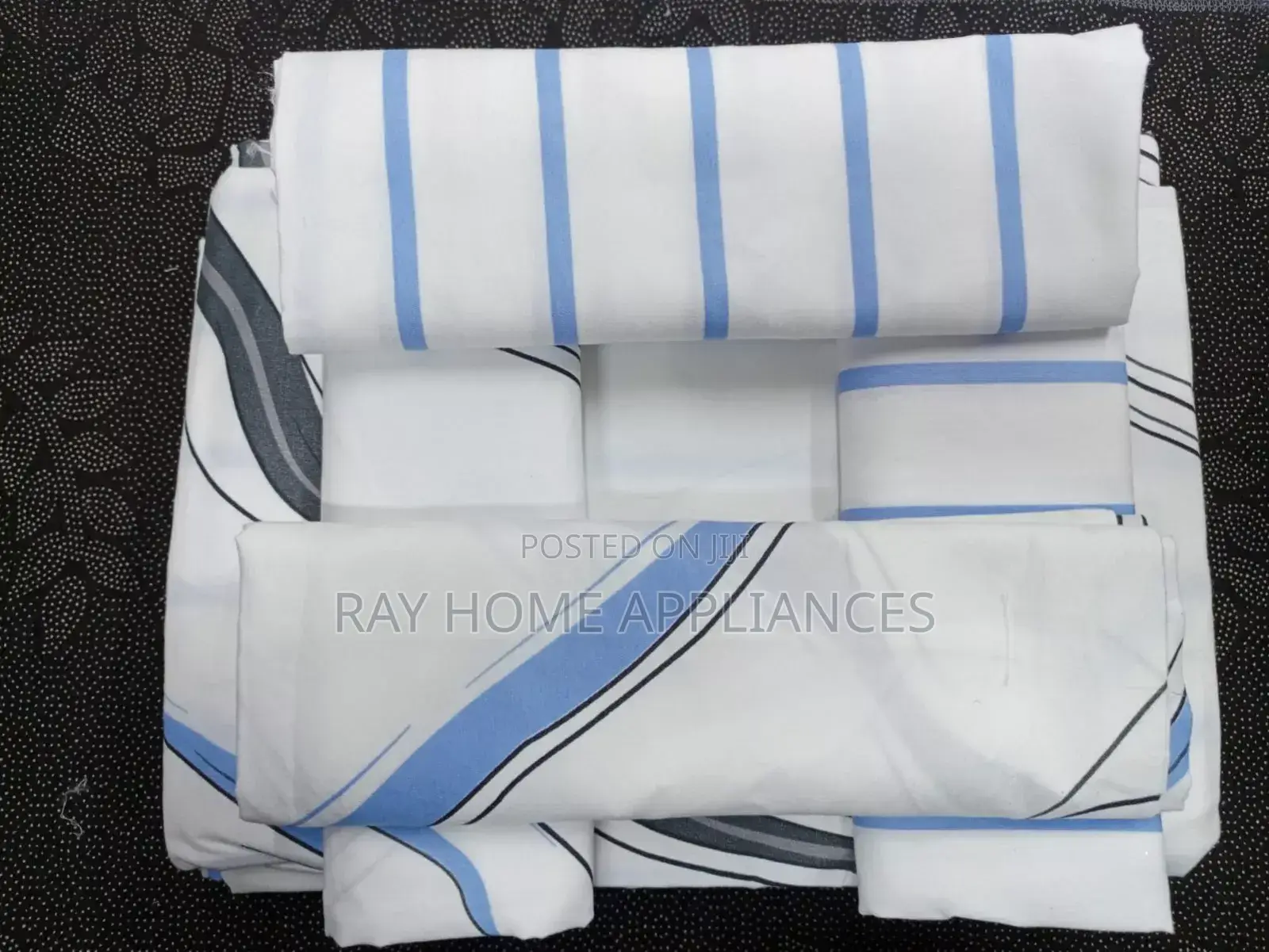 Cotton Pattern Duvet Cover
1pc Bedsheet 4 Pillow Cases 6×7