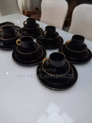 Elegant European Porcelain Dinner Set
32pcs Dinner Set