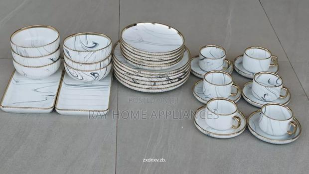 32pieces Elegant European Porcelain Dinner Set Marble Finish