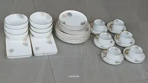 32 Pieces Elegant European Porcelain Dinner Set