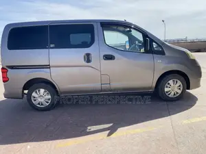 Nissan NV200 SV 2018 Gray