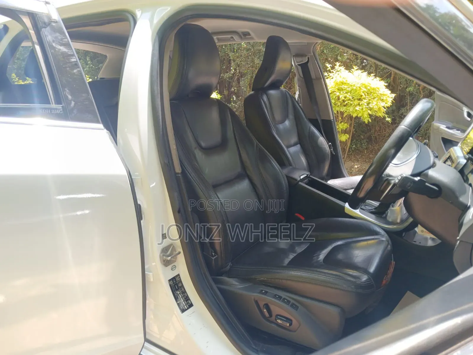 Volvo V60 2014 White