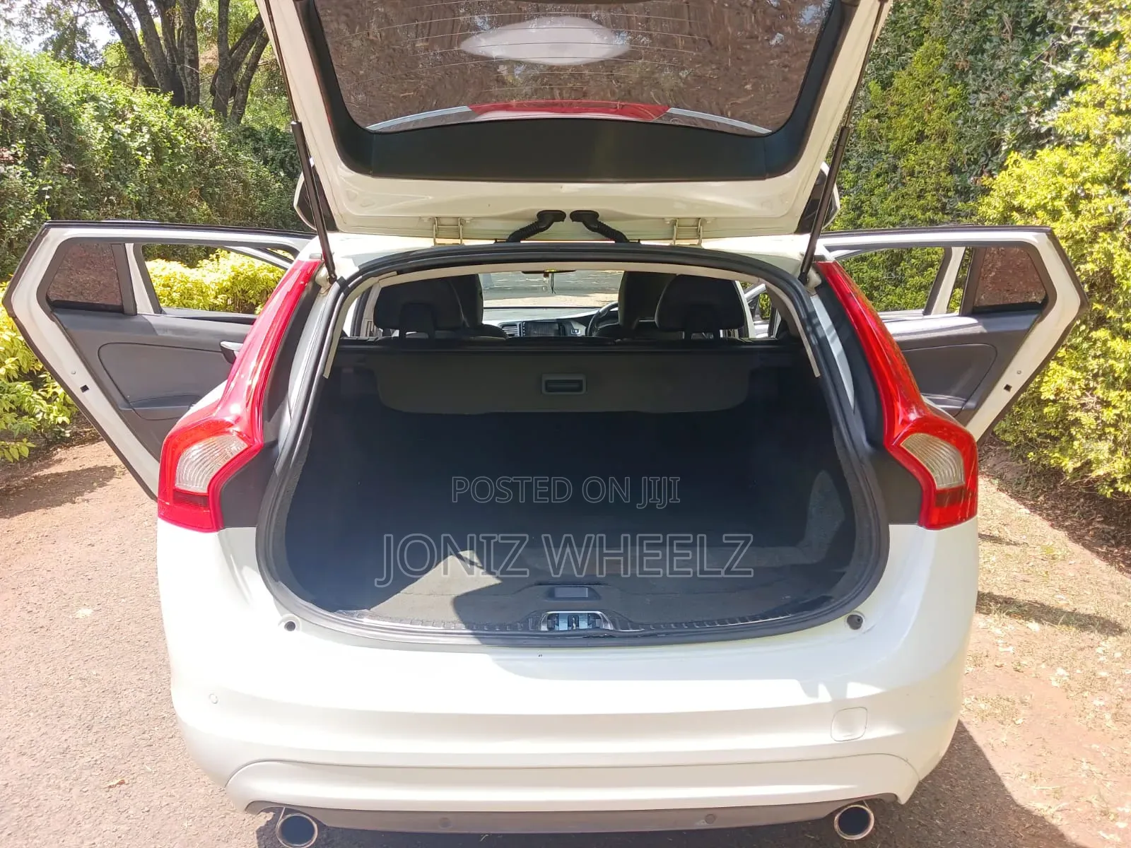 Volvo V60 2014 White