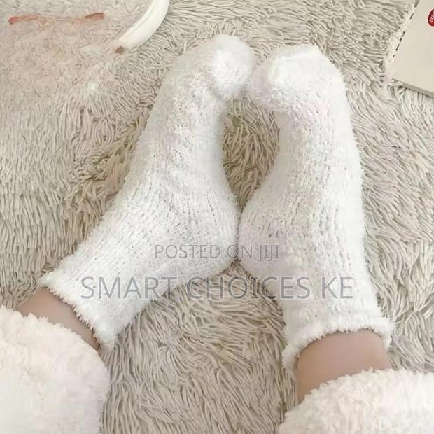 Thickened Fleece Coral Socks - thumbnail 2