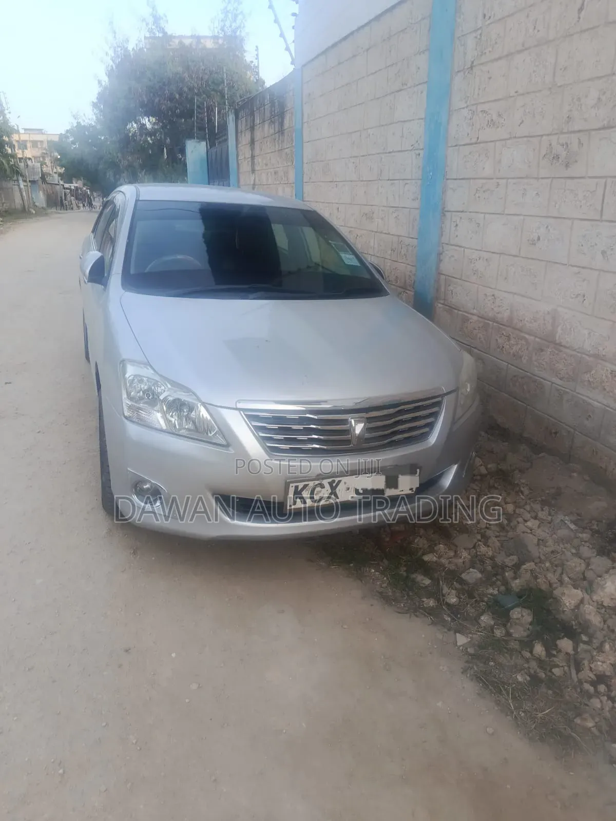 Toyota Premio 2012 Silver