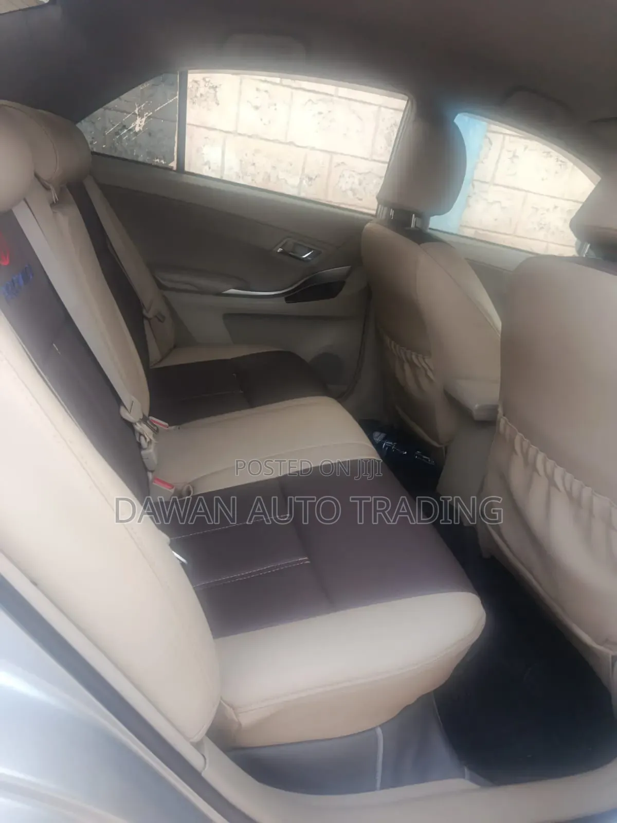 Toyota Premio 2012 Silver