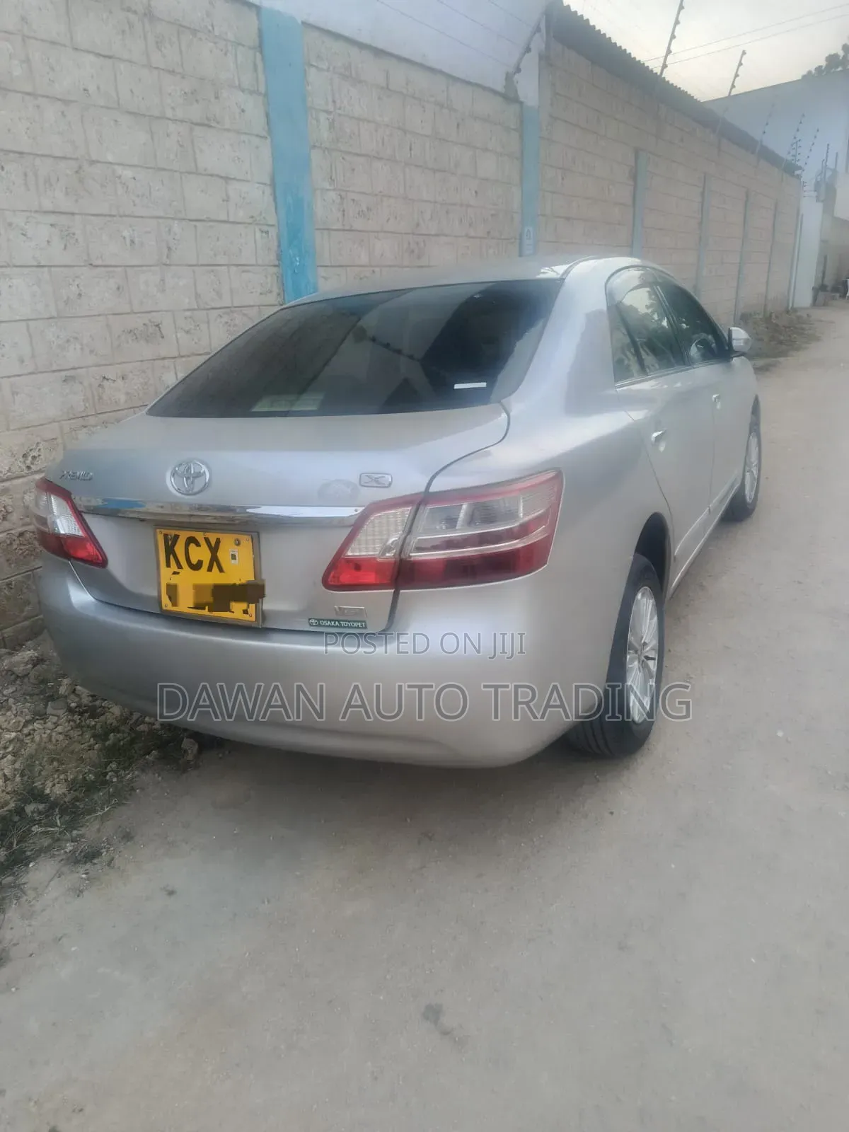 Toyota Premio 2012 Silver