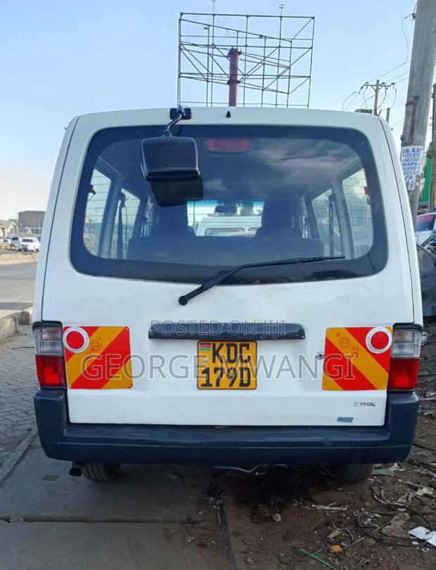 Mazda Bongo 2014 White - thumbnail 6