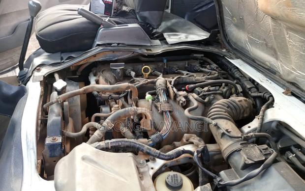 Mazda Bongo 2014 White - thumbnail 10