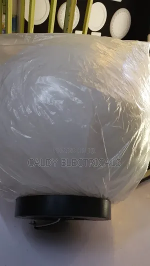 Outdoor Modern White Globe Gate Light