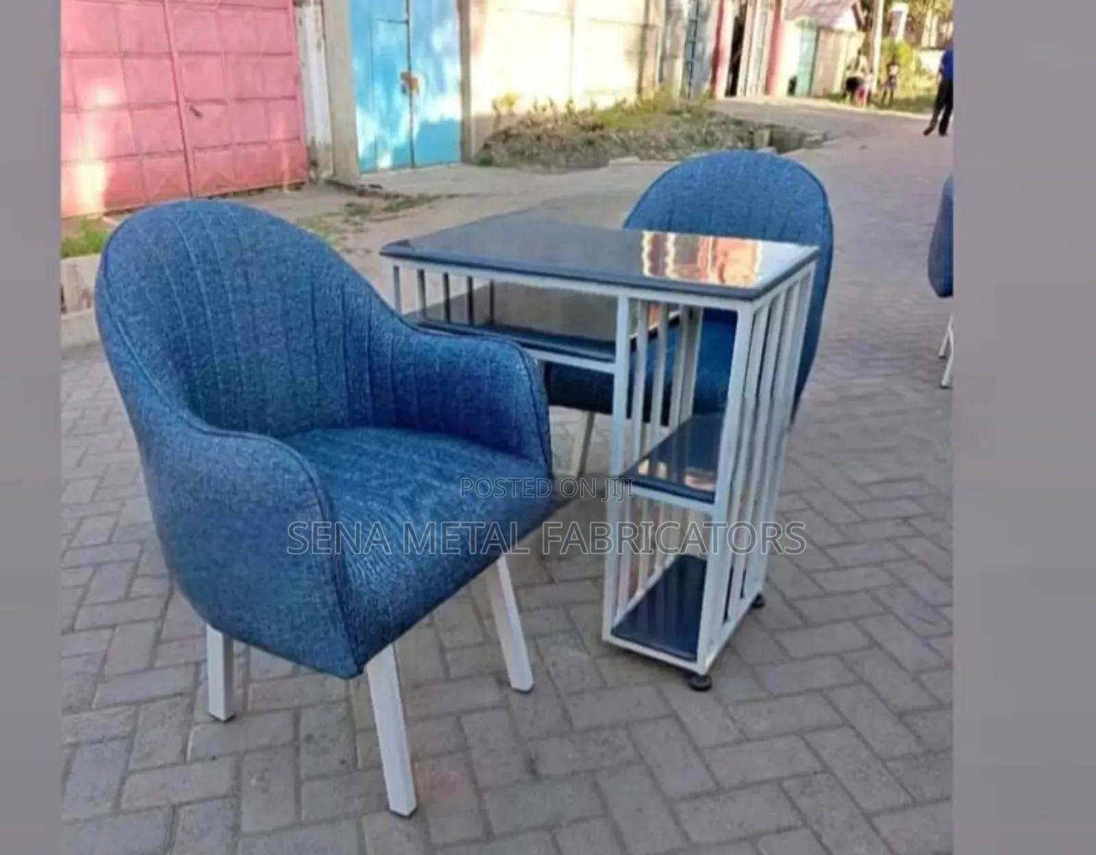 Blue Manicure Table Set With Two Stylish Chairs
