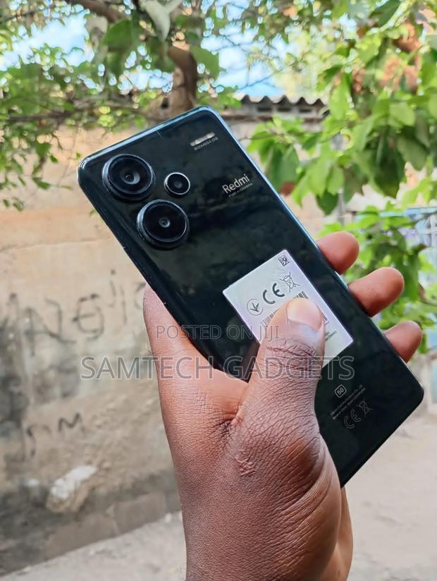 Xiaomi Redmi Note 13 Pro+ 256 GB Black - main view