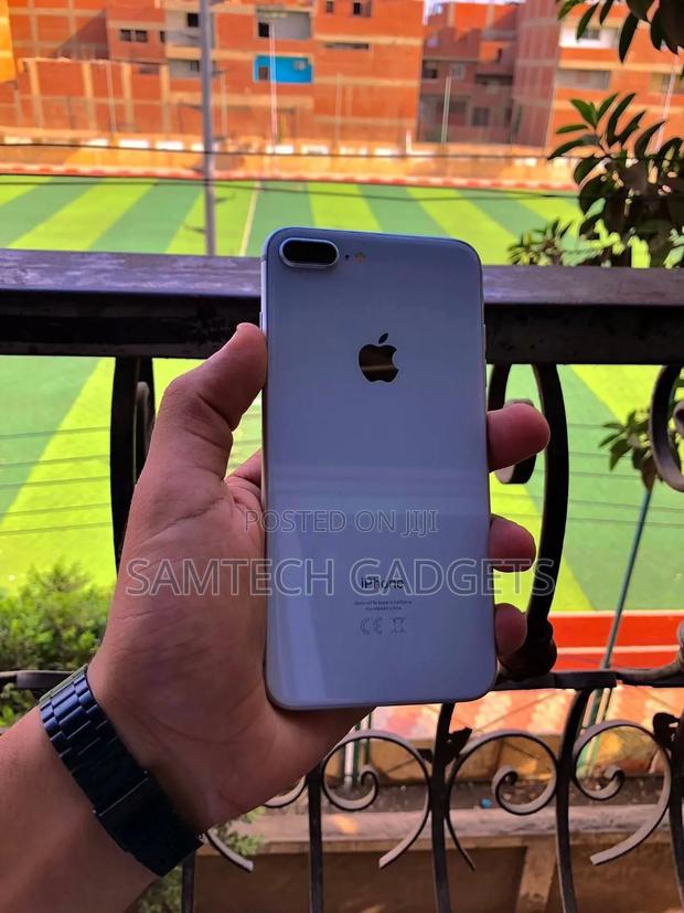 Apple iPhone 8 Plus 128 GB White - thumbnail 4