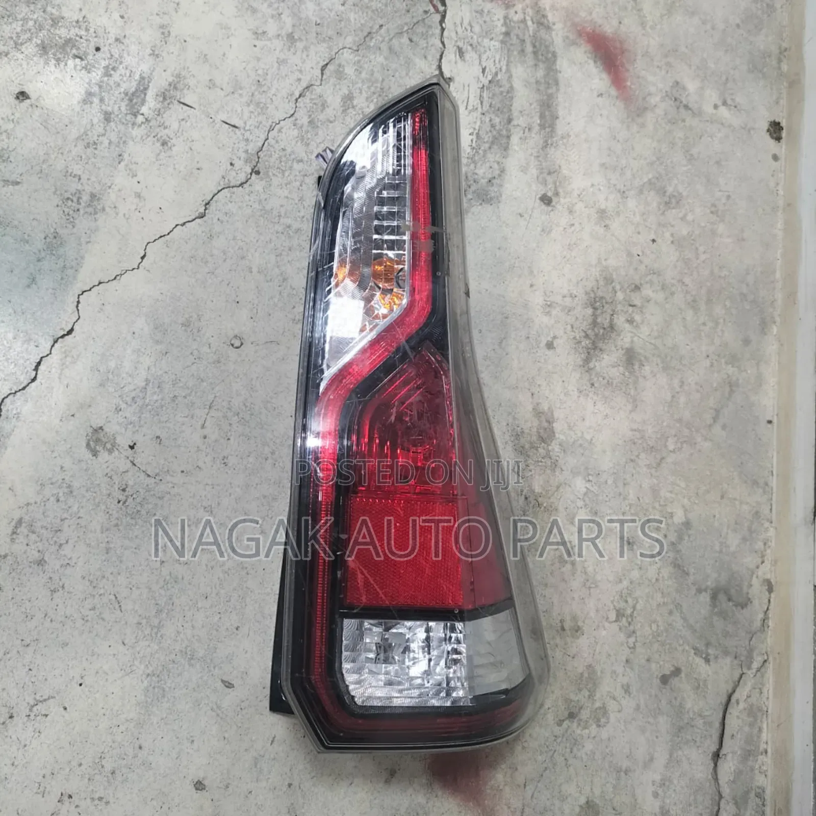 Nissan Serena Tail Light 2017