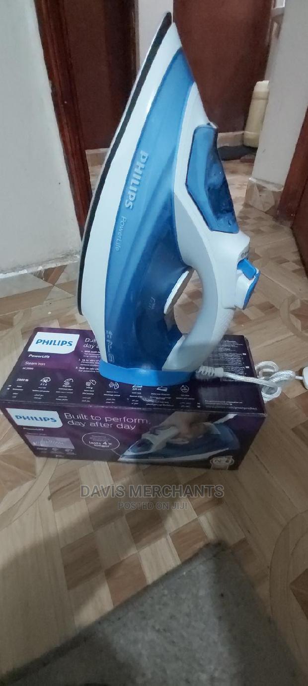 PHILLIPS HIGH PERFORMANCE Iron Box .Suitable For Any Type Of Cloth