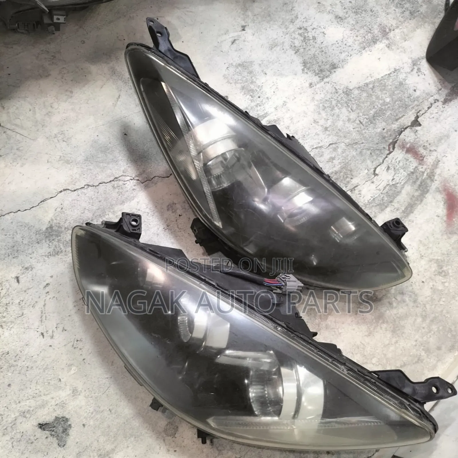 Mazda Demio 2010 Xenon Headlight