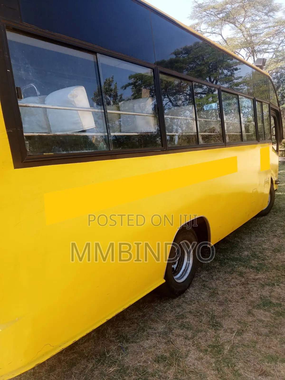 Isuzu NMR 2022 Yellow