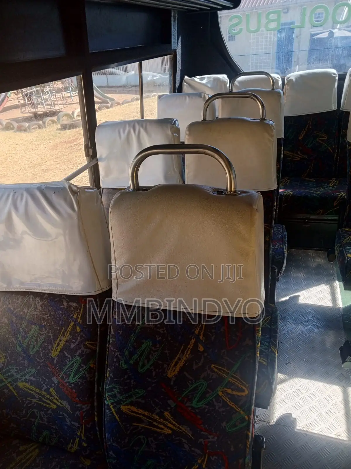 Isuzu NMR 2022 Yellow