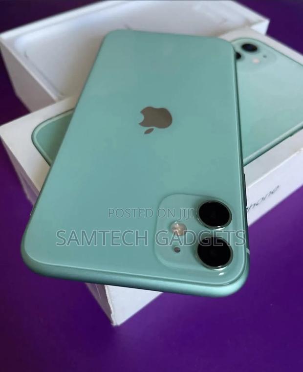 New Apple iPhone 11 128 GB Blue - thumbnail 3