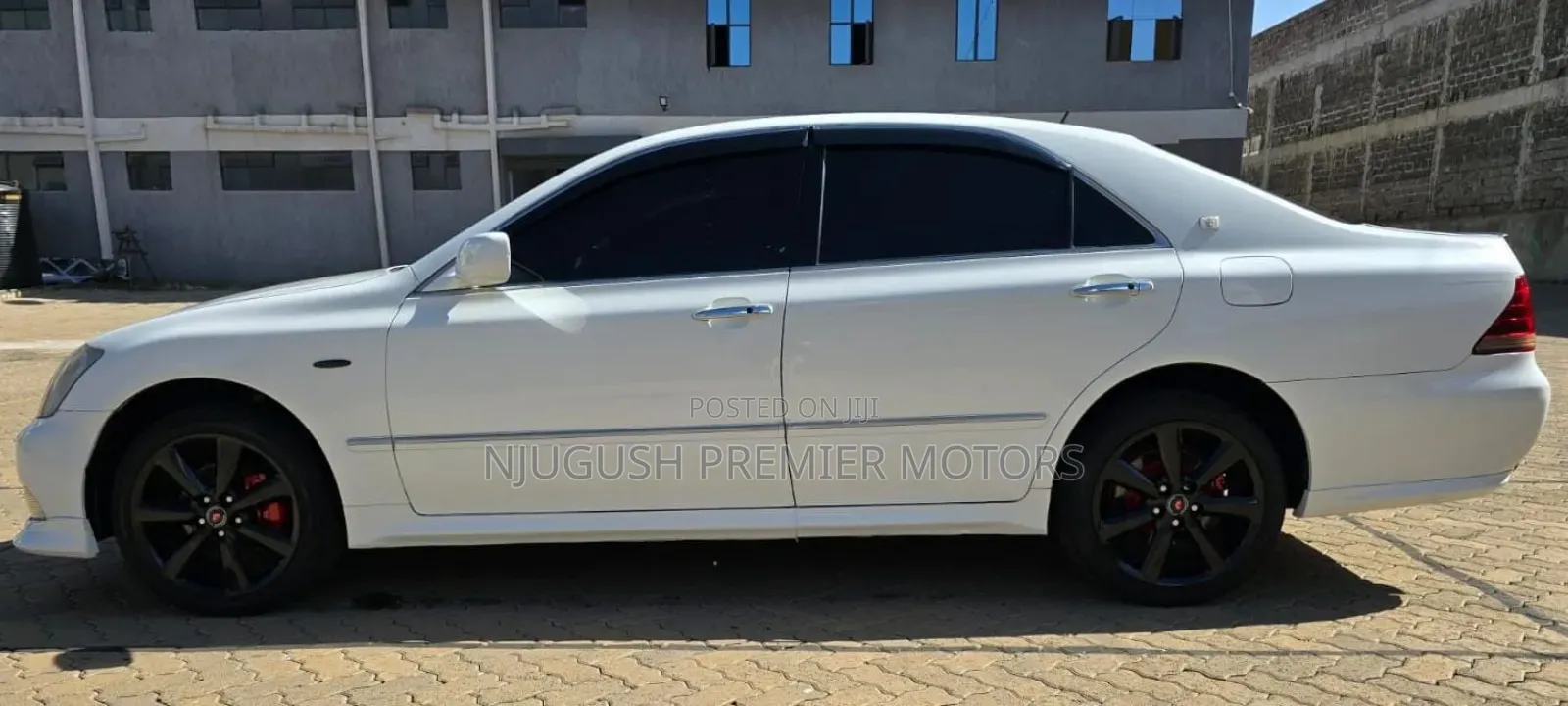 Toyota Crown 2006 White