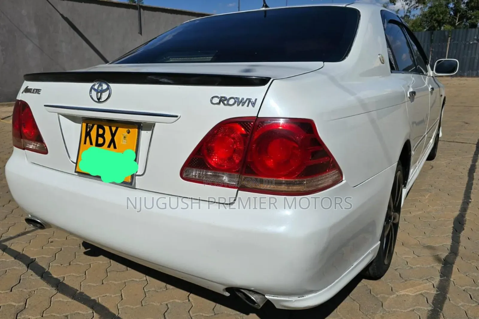 Toyota Crown 2006 White