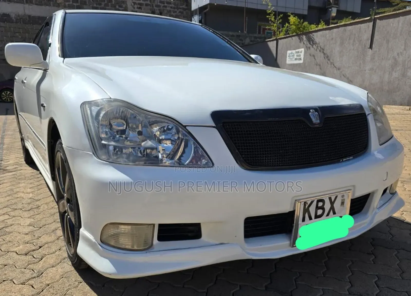Toyota Crown 2006 White