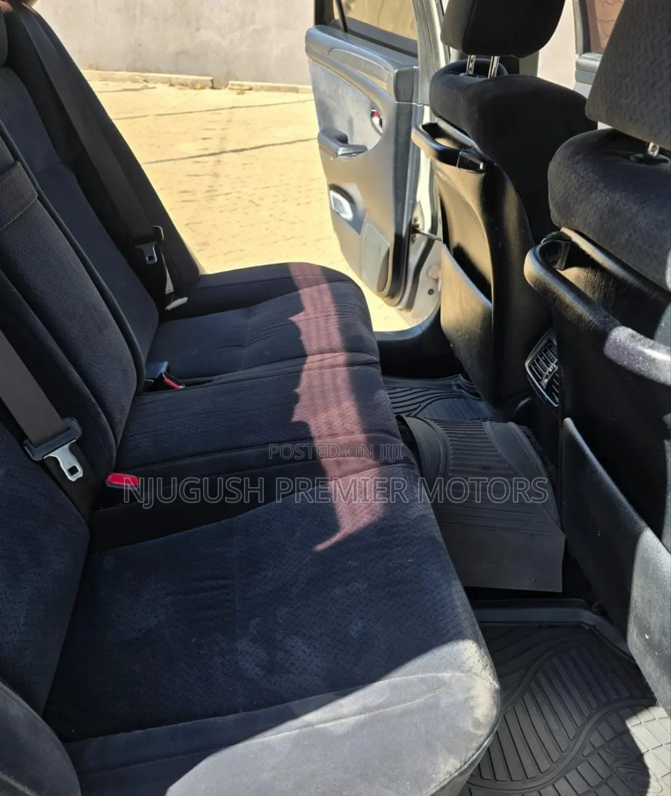 Toyota Crown 2006 White