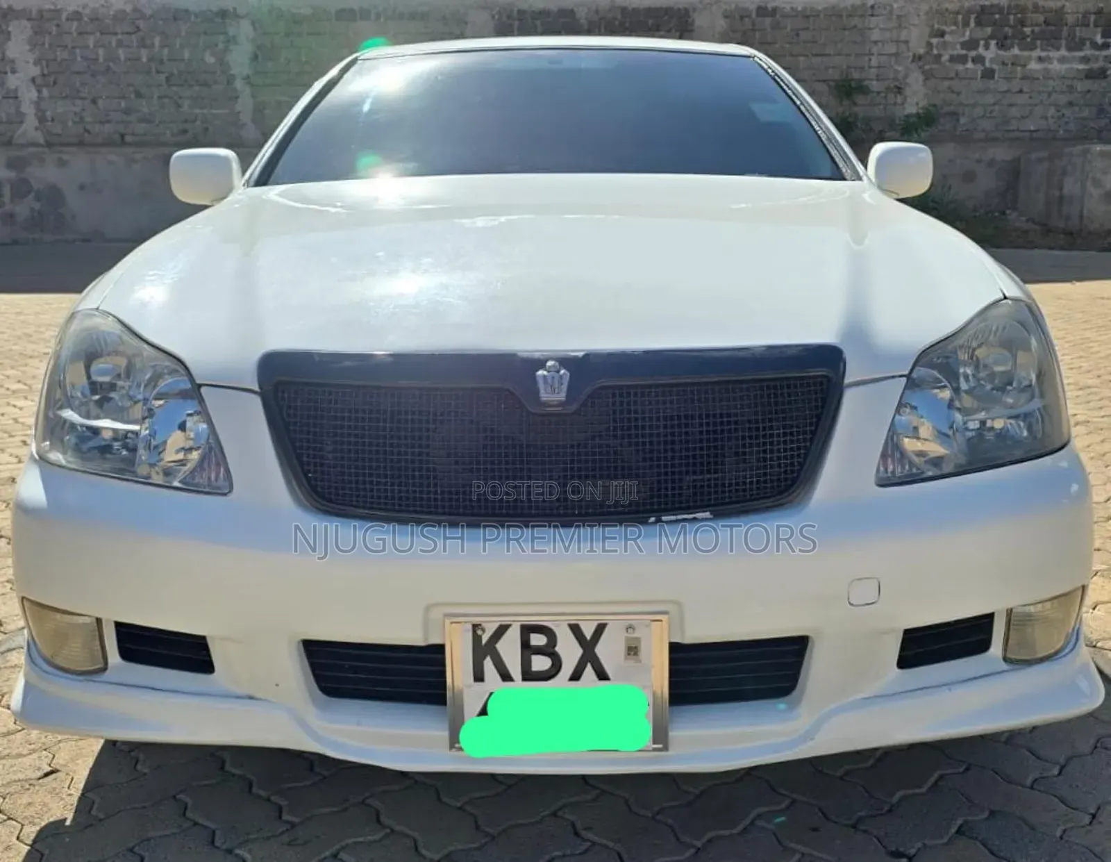 Toyota Crown 2006 White